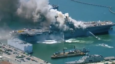 Explosion on the USS Bonhomme Richard 2020